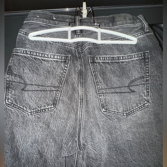 WOMENS AE BLACK WASHED BAGGY MOM JEANS SIZE 2 SHORT - Picture 12 of 16